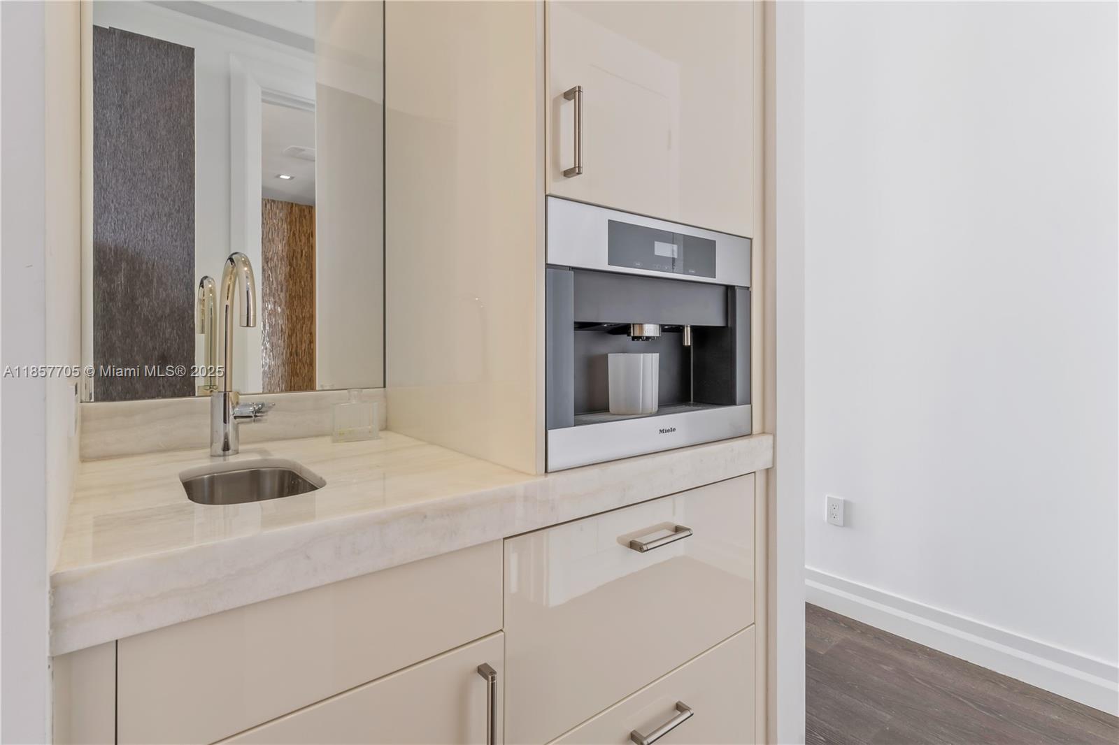 Mansions at Acqualina - Residential