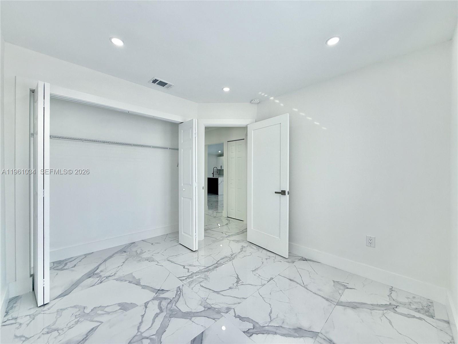 MED GARDENS SEC 2 - Residential