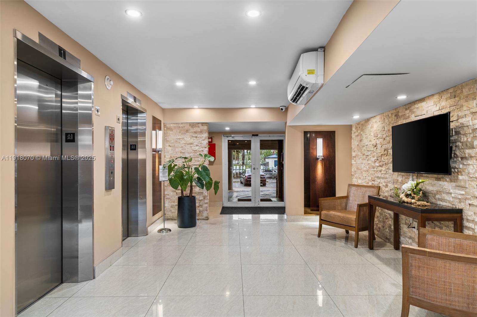 FAIRWAYS RIVIERA CONDO - Residential