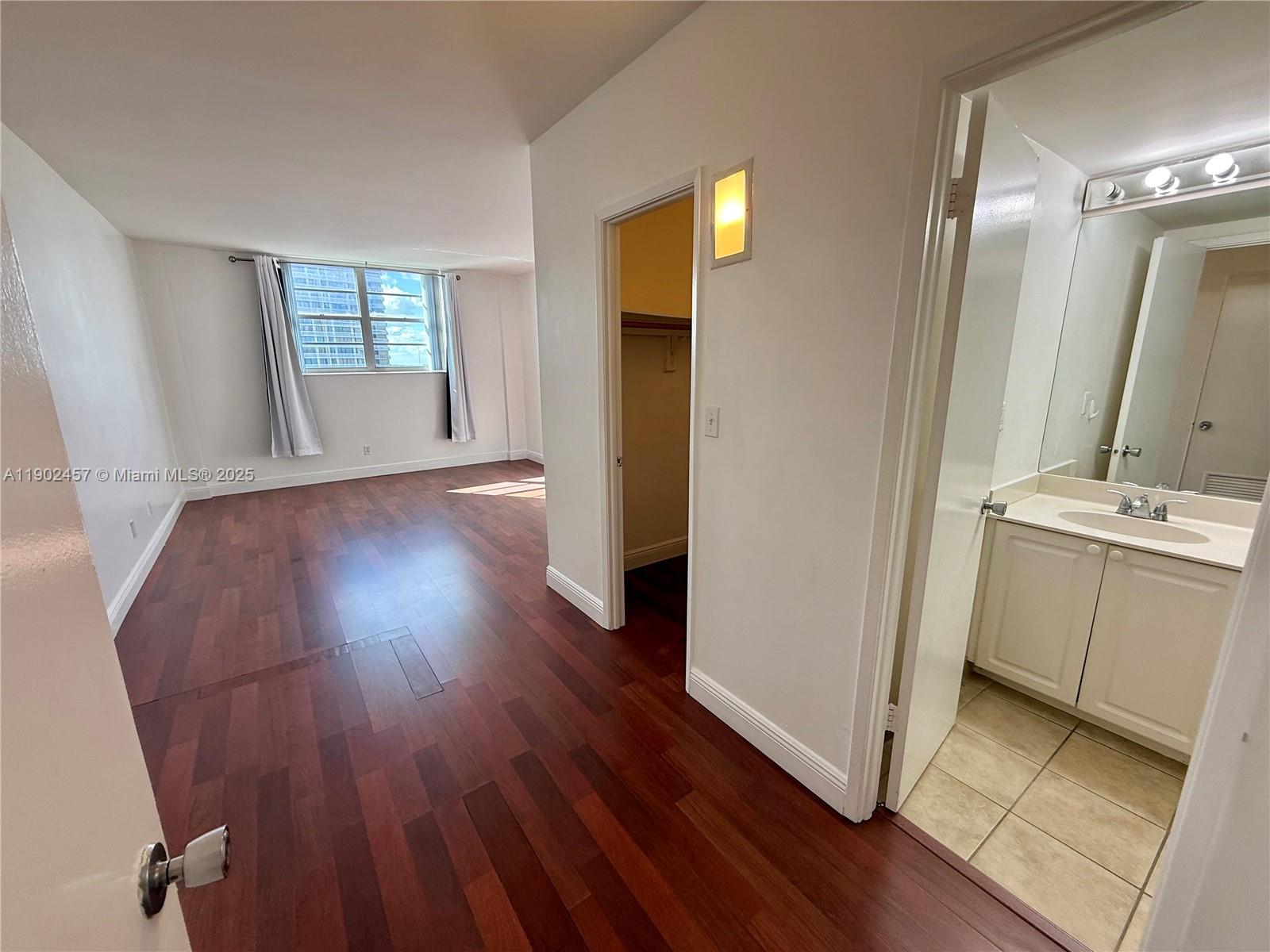 OCEANVIEW BUILDING A COND - Residential Lease