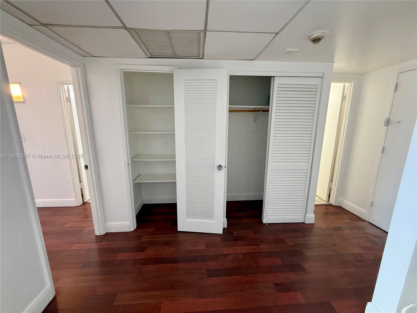 OCEANVIEW BUILDING A COND - Residential Lease