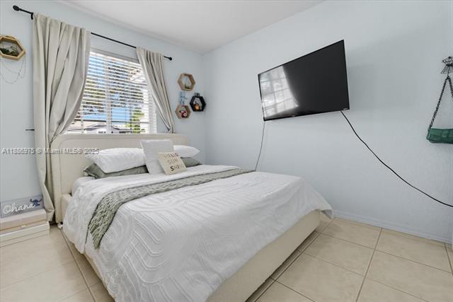 OLYMPIA & YORK RESIDENTIA - Residential