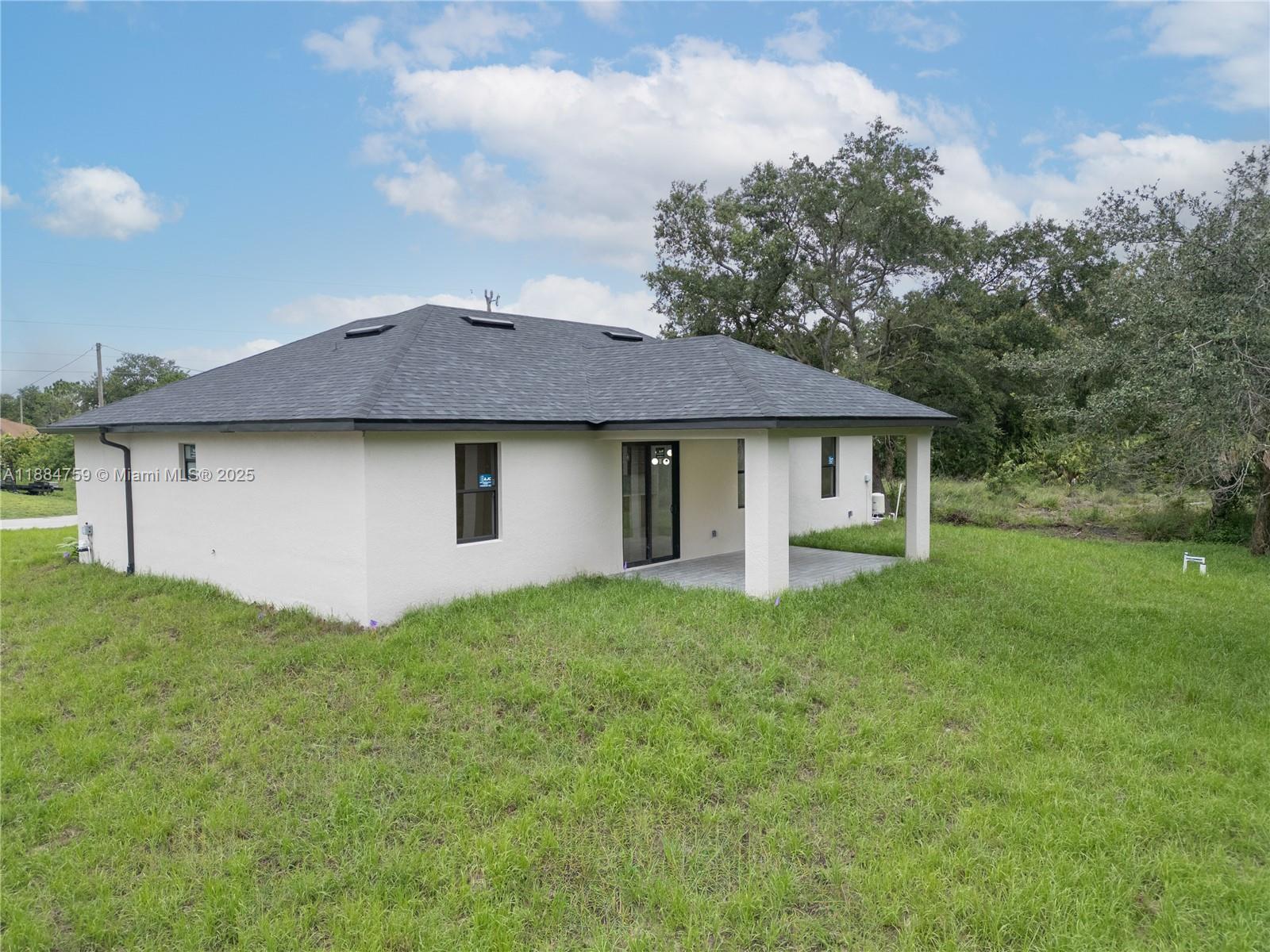 Mirror Lakes - Residential