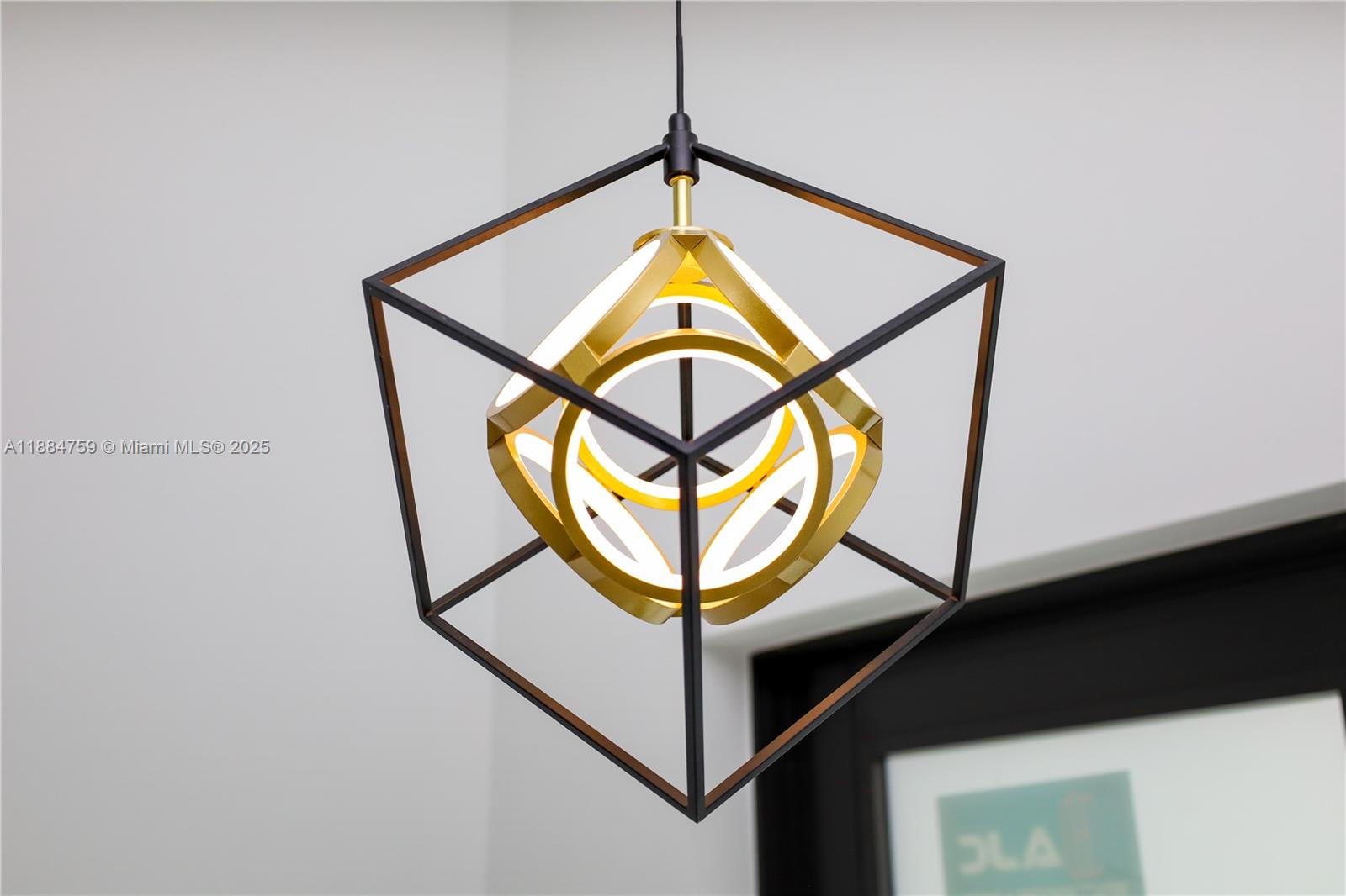 Mirror Lakes - Residential