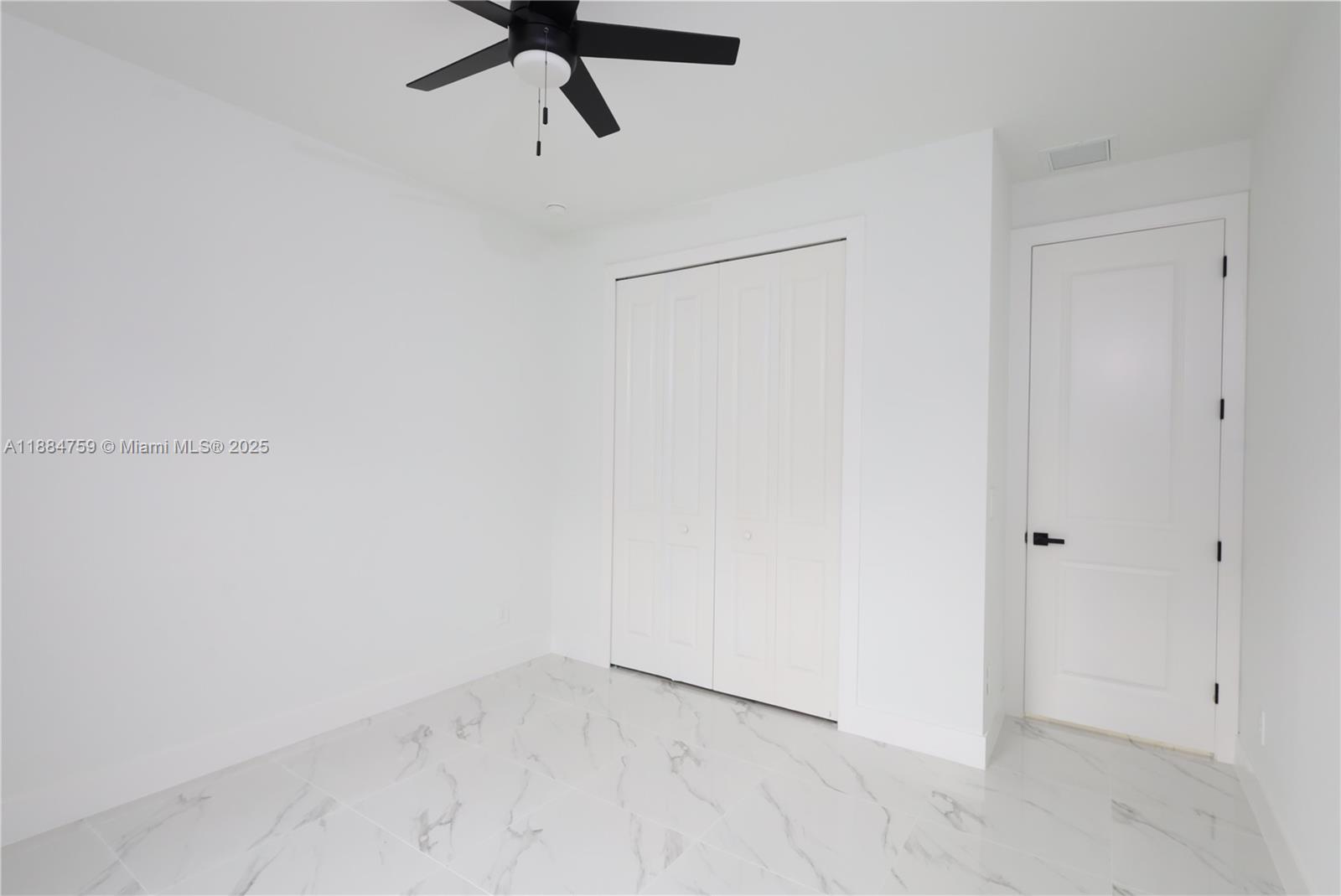 Mirror Lakes - Residential