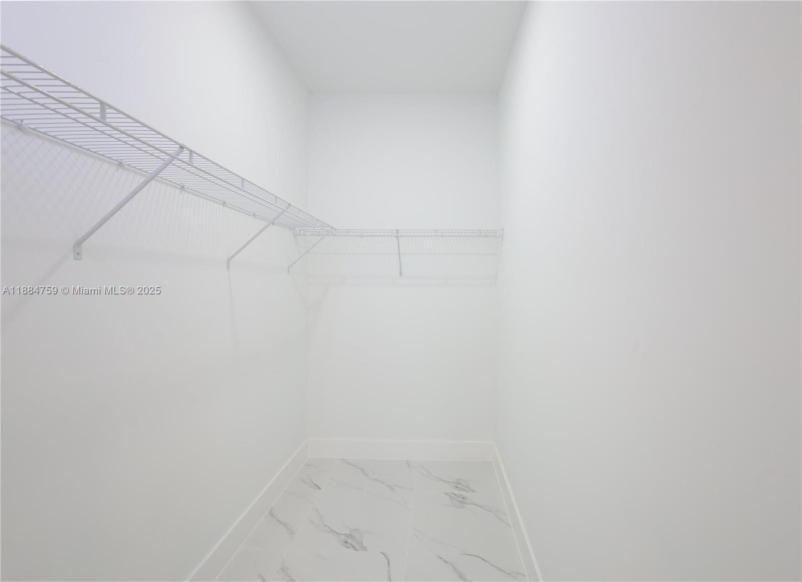 Mirror Lakes - Residential