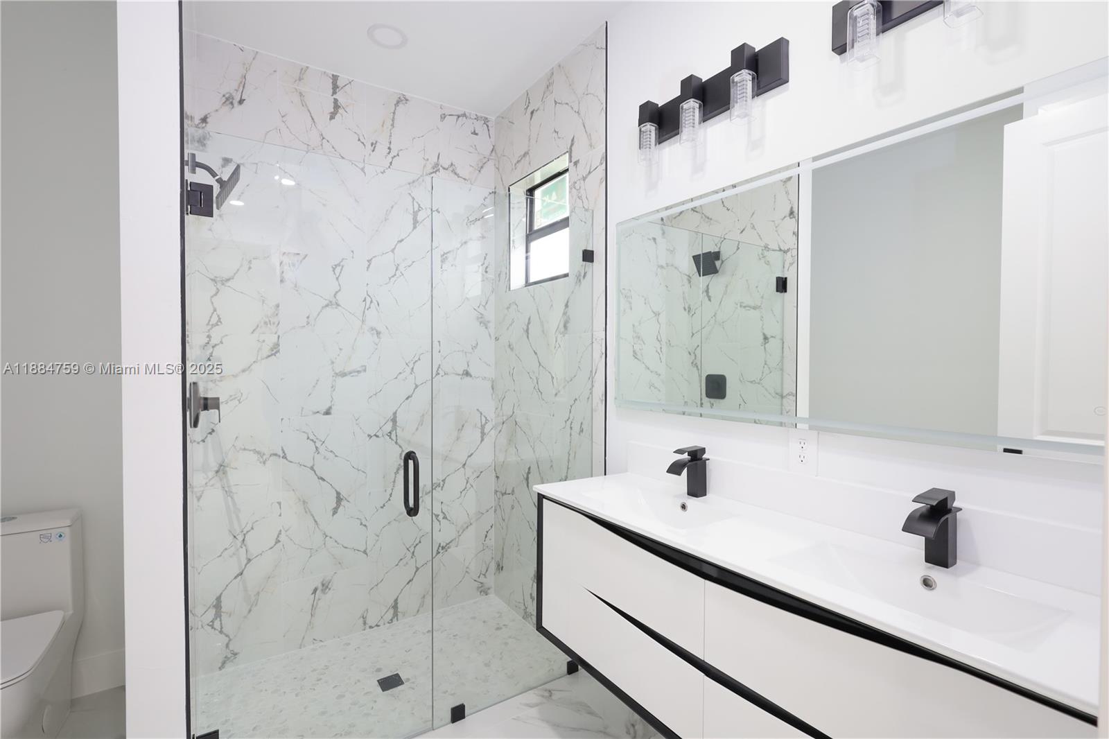 Mirror Lakes - Residential