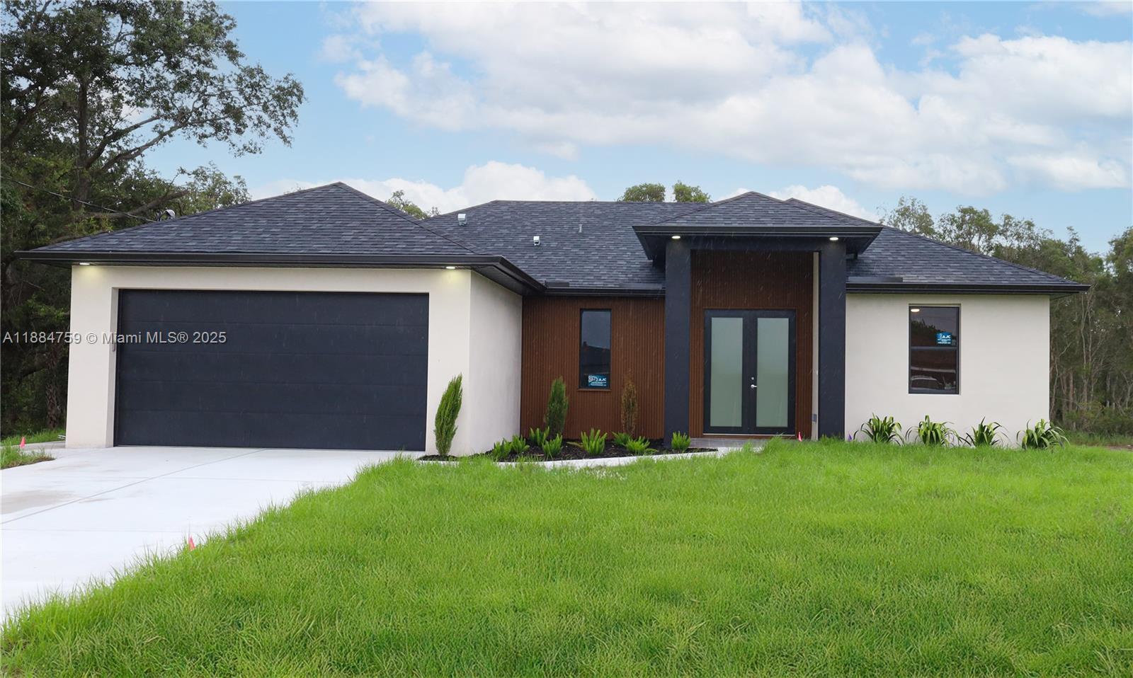 Mirror Lakes - Residential