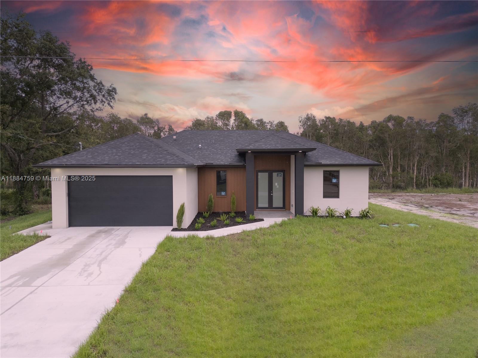 Mirror Lakes - Residential