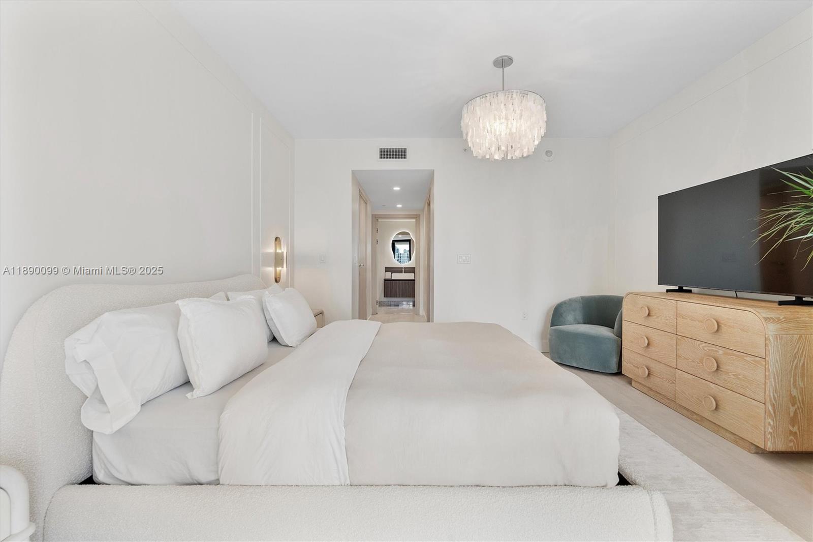 BRICKELL FLATIRON CONDO - Residential Lease