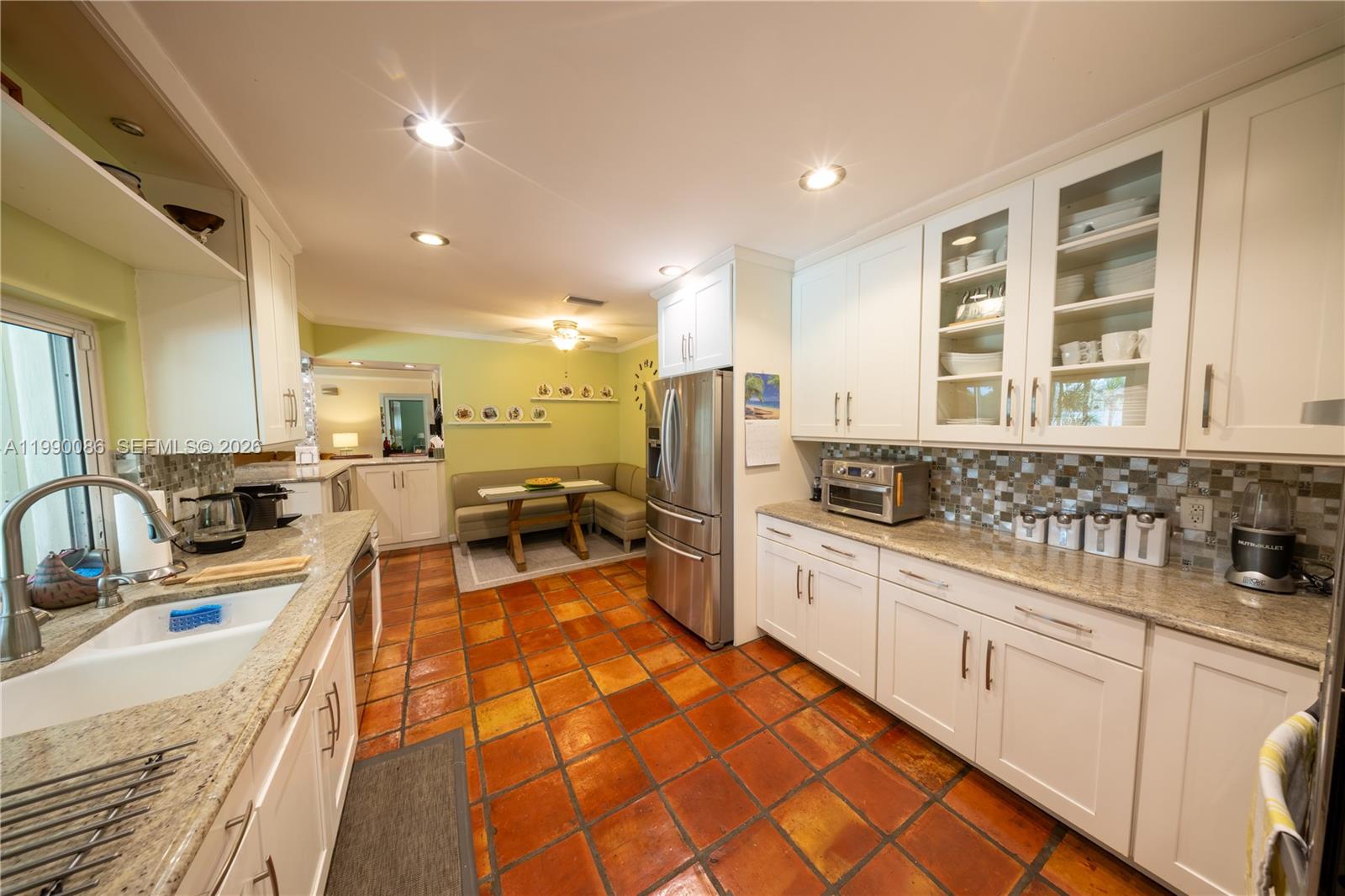 AVOCADO ACRES - Residential