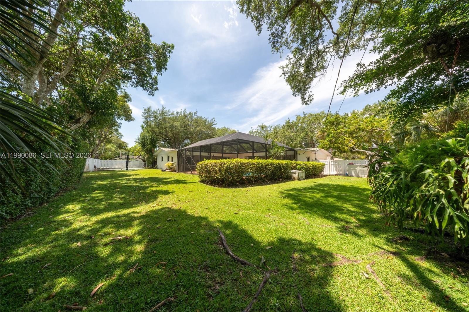 AVOCADO ACRES - Residential
