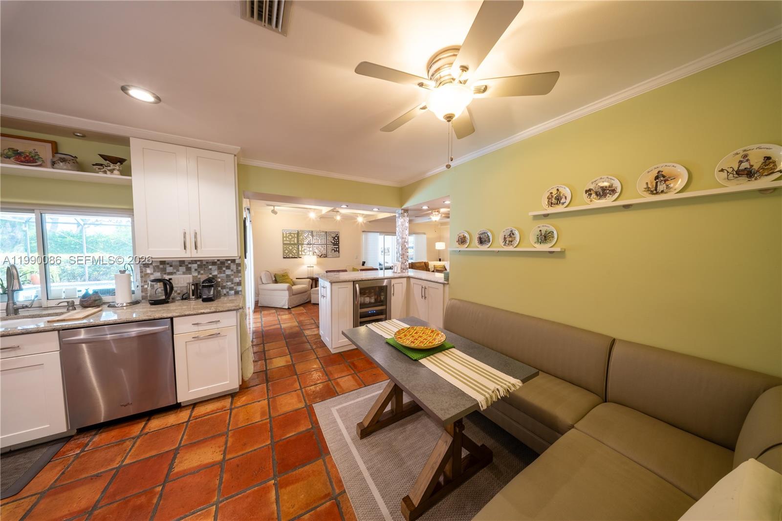 AVOCADO ACRES - Residential
