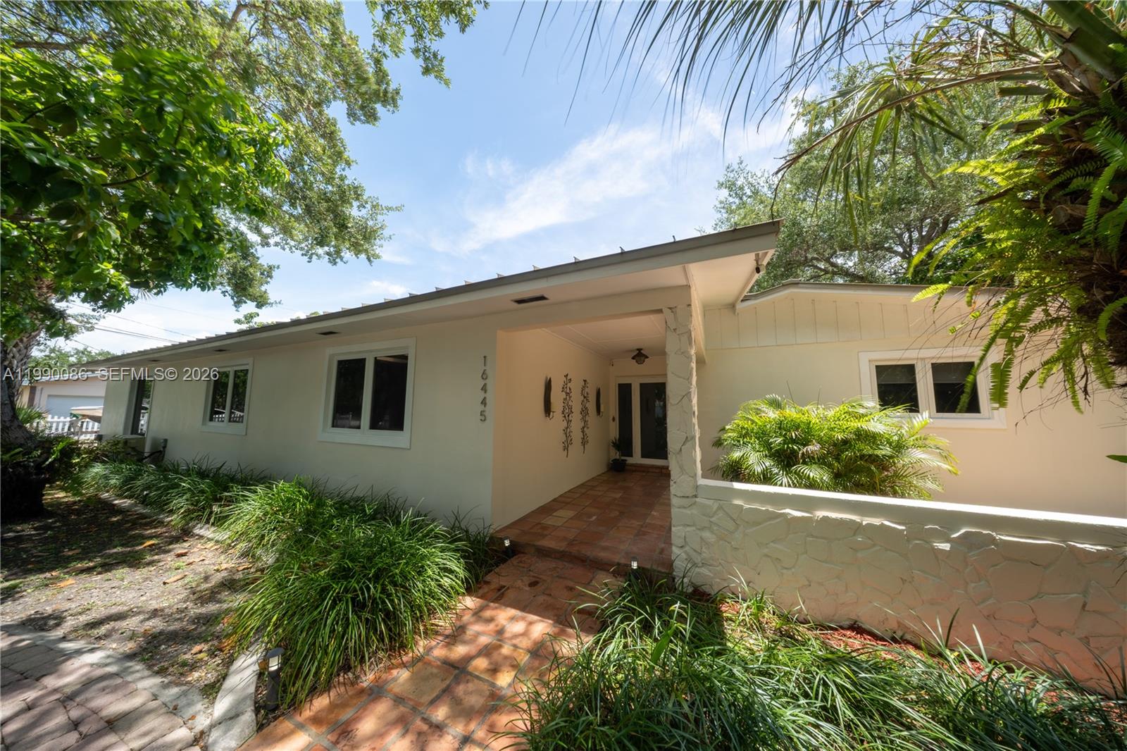 AVOCADO ACRES - Residential