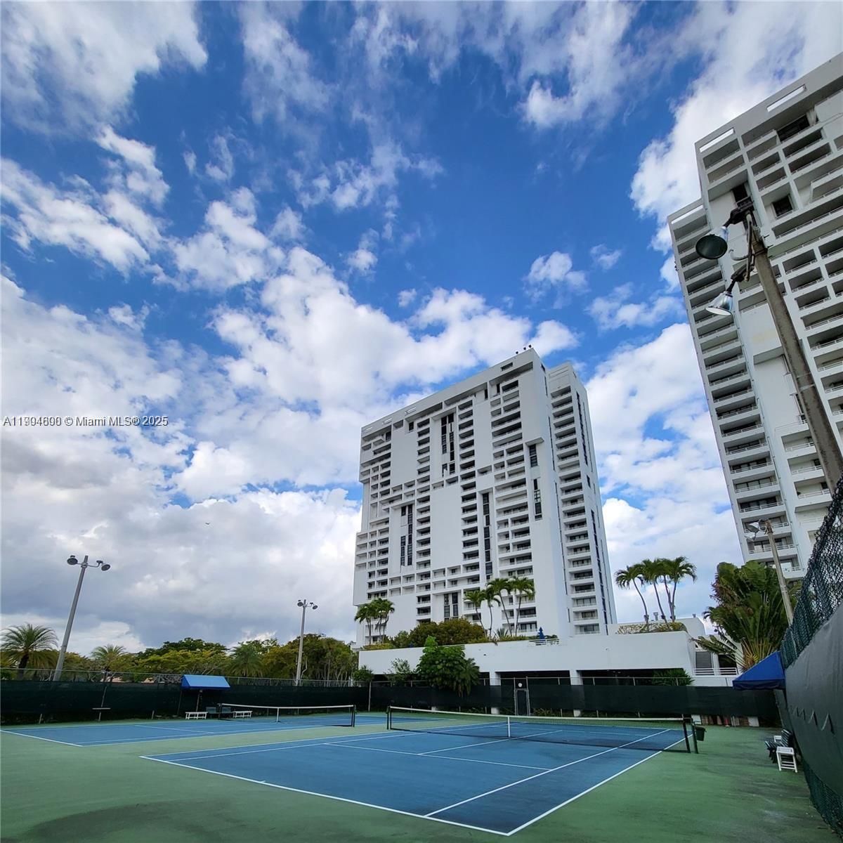 DELVISTA TOWERS CONDO - Residential Lease