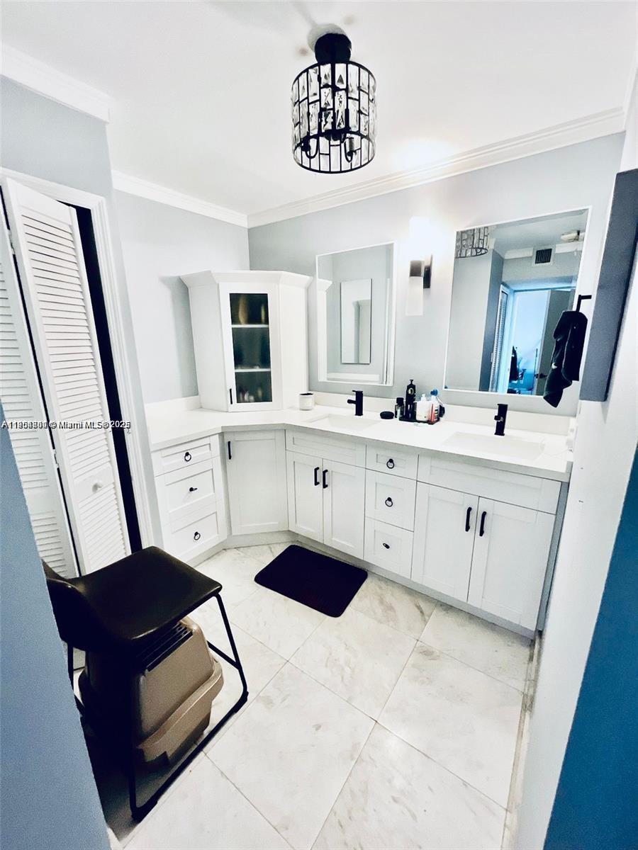 DELVISTA TOWERS CONDO - Residential Lease