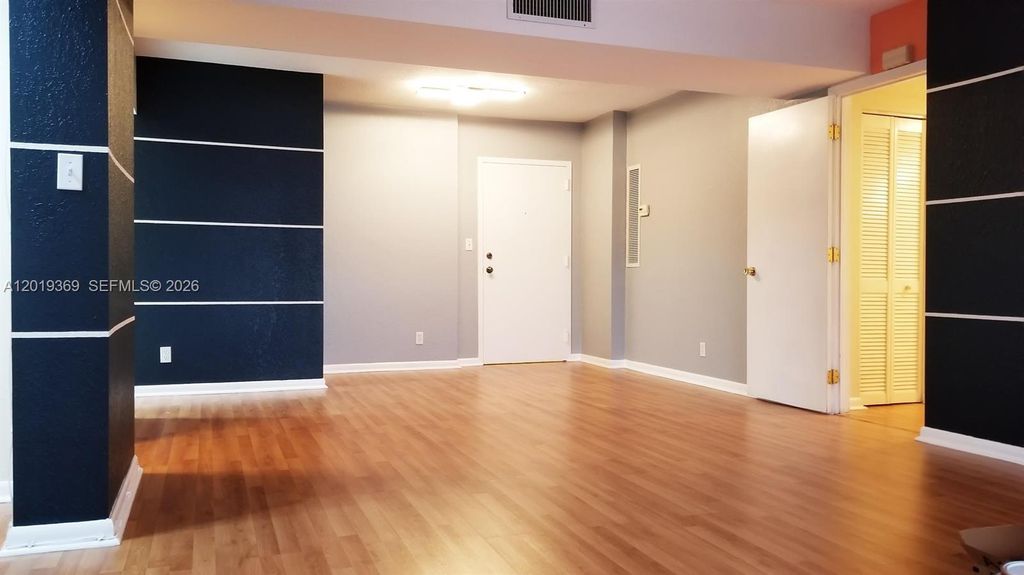 Photo of 1900 Diana Dr #3E, Hallandale Beach, FL 33009 (MLS # A12019369)