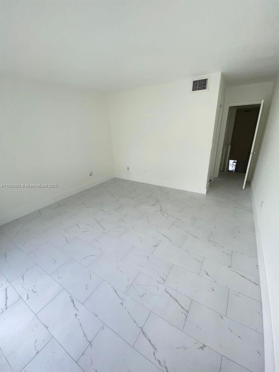 CORAL REEF TOWNHOUSES CON - Residential Lease