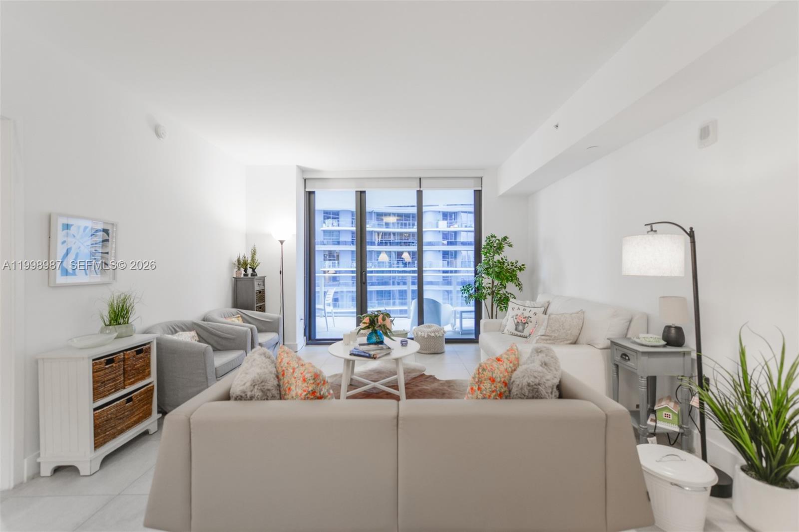 1010 Brickell Ave 2906