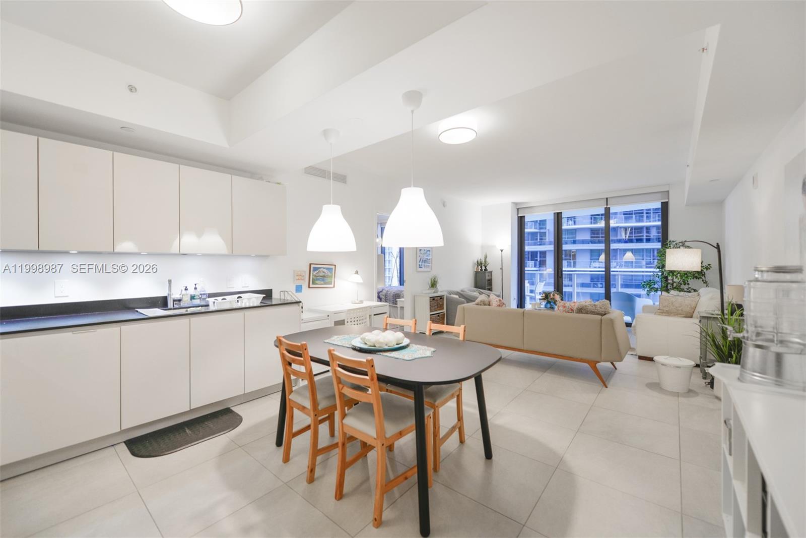 1010 Brickell Ave 2906