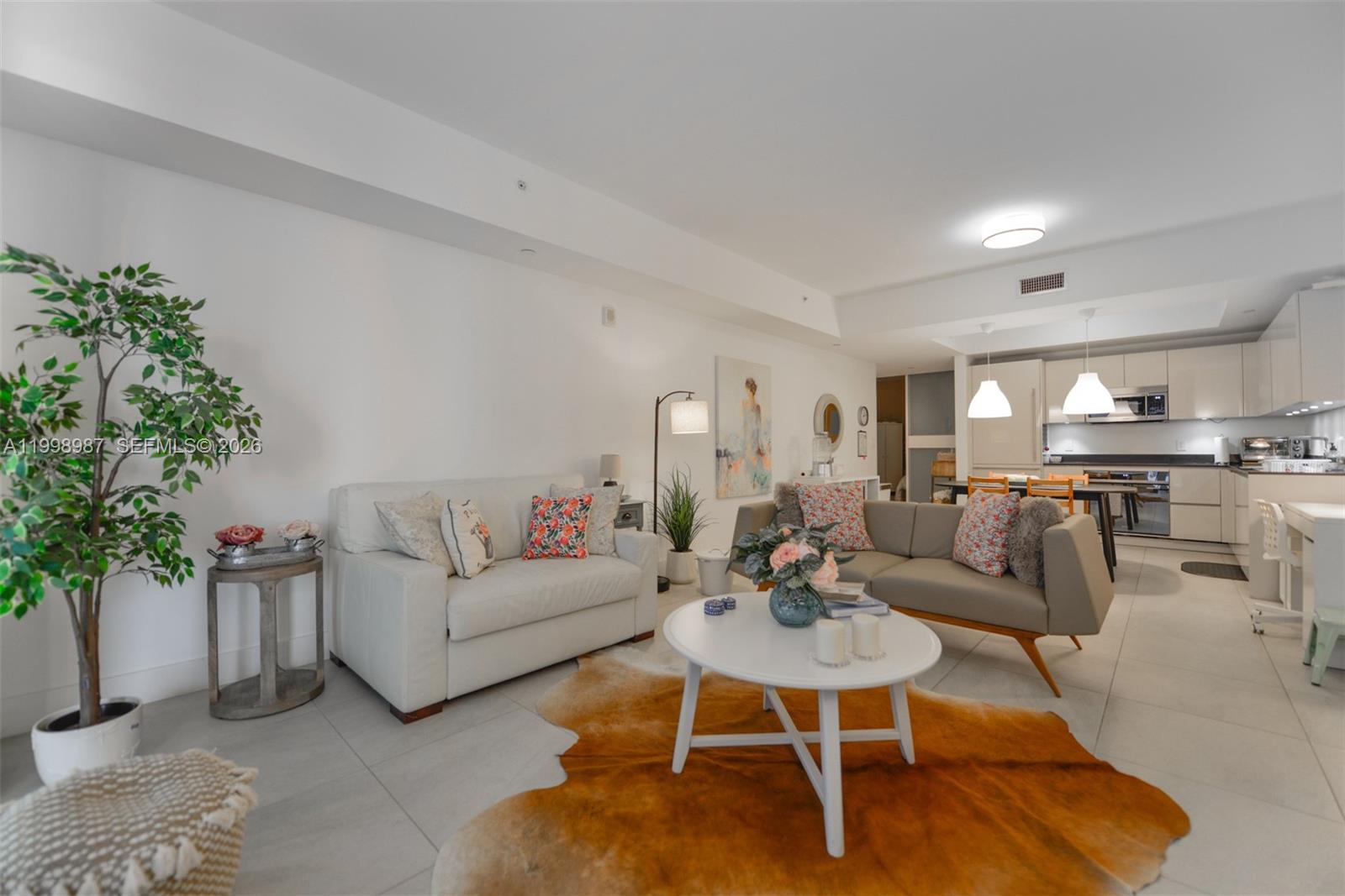 1010 Brickell Ave 2906