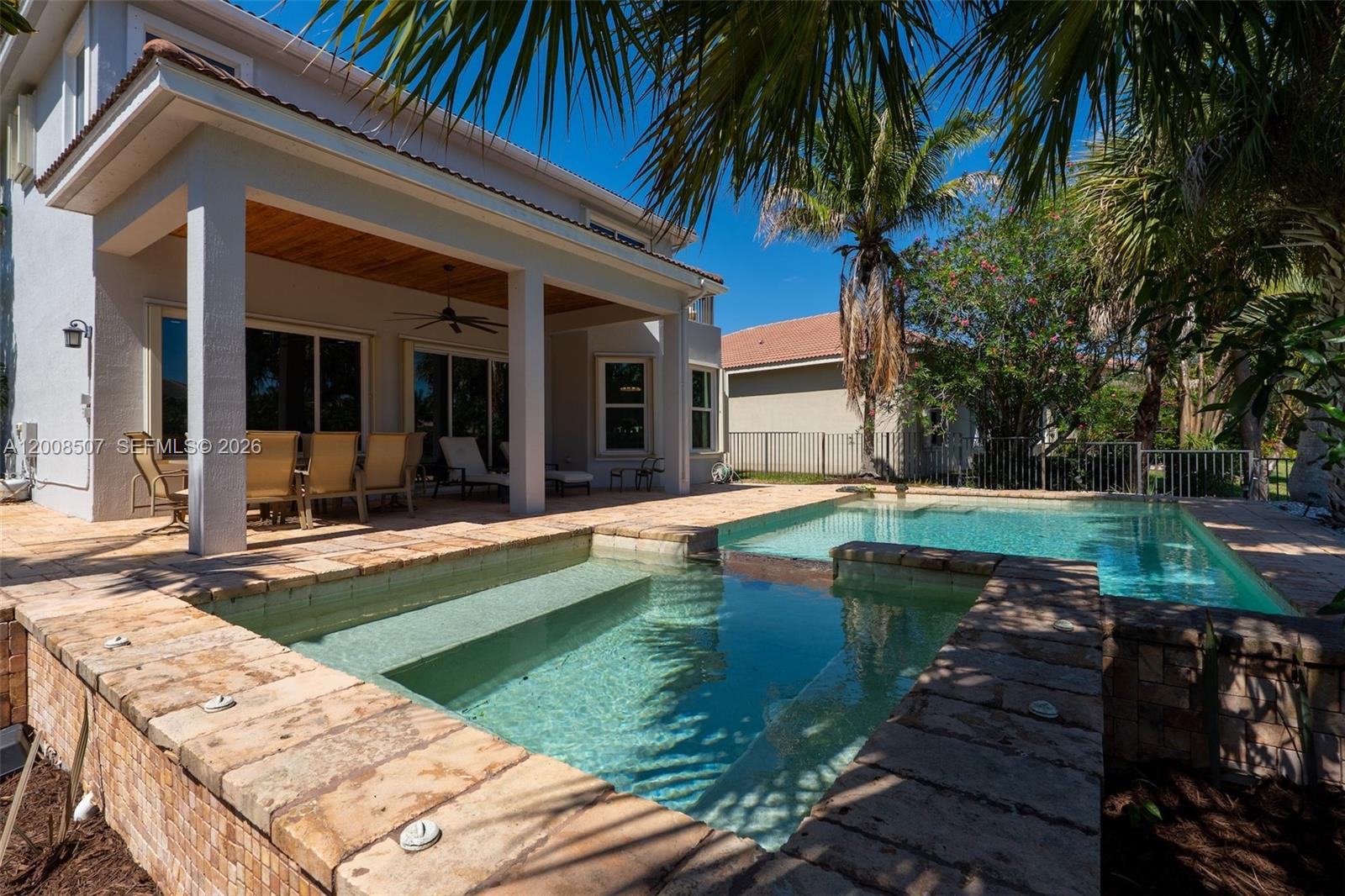 HERON BAY CENTRAL - Residential