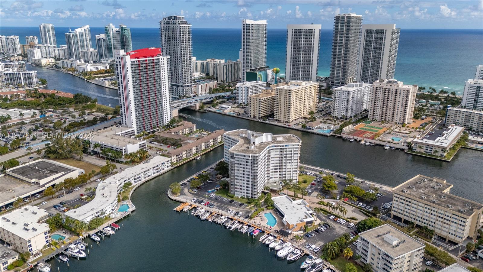 LAKE POINT TOWER CONDOMIN - Residential