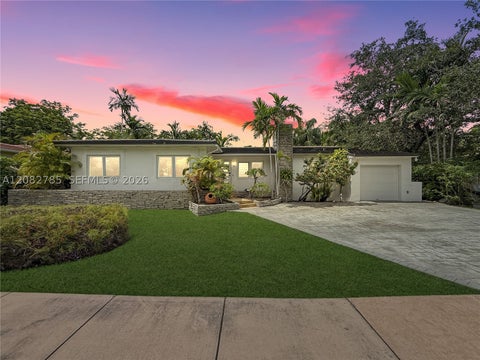 Photo of 3128 Coconut Grove Dr, Coral Gables, FL 33134 (MLS # A12082785)