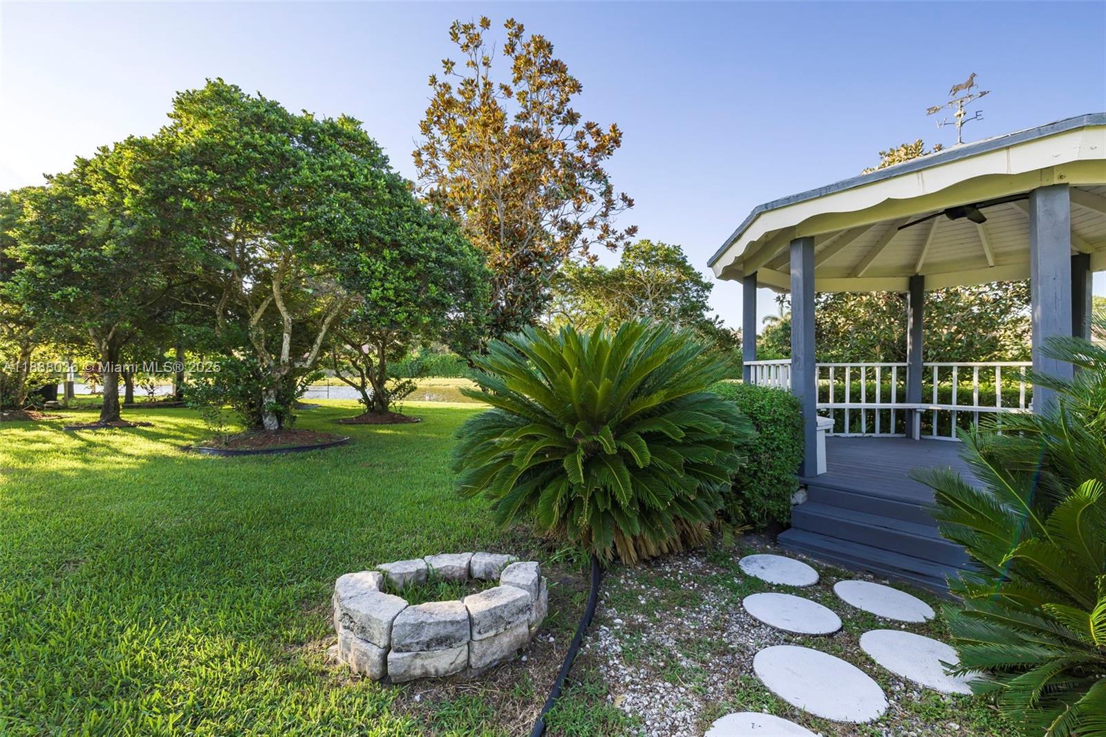 KAPOK VILLAGE ESTATES - Residential
