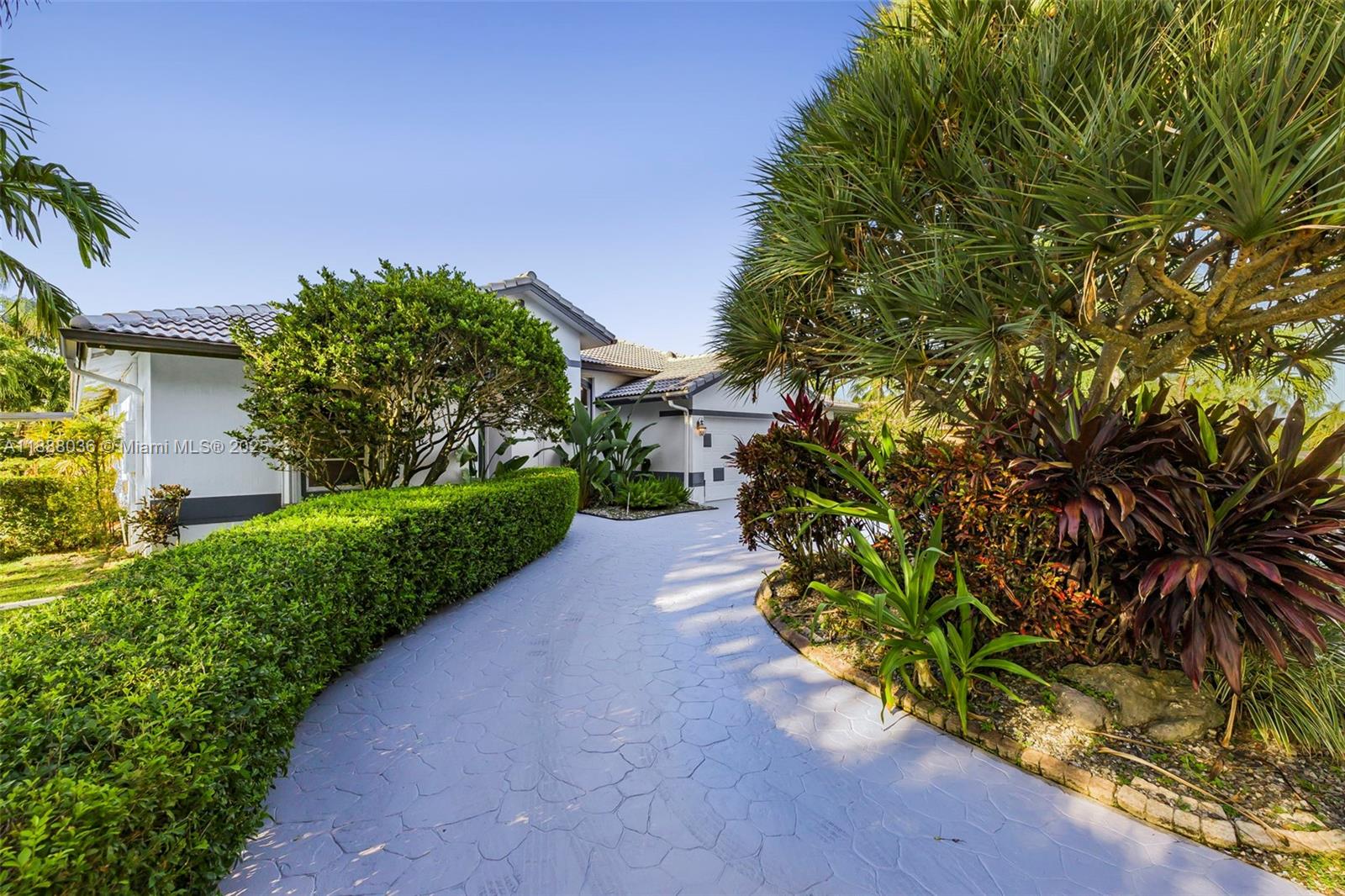 KAPOK VILLAGE ESTATES - Residential