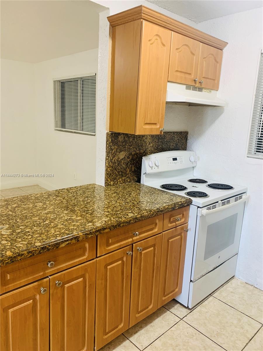 Apply today and we'll credit the $75 application fee toward your rent when you move in!
The apartment has ceramic floors, which are not only attractive but also easy to clean and maintain, and central air conditioning, which guarantees a cool and comfortable environment; the kitchen has white appliances that include a stove and refrigerator, in addition to the installations of Laundry facilities are conveniently located on each floor of the building, with an elevator available and assigned parking.
-Ask about our deposit alternative program! We make it easy for you, apply now!
-Ask about our deposit alternative program!
Super easy application process. We make it easy for you, apply now!