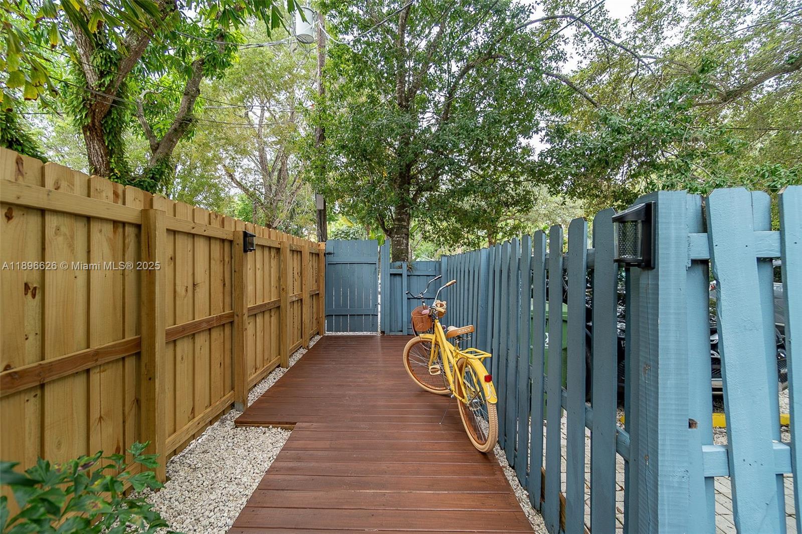 WAVERLY PLACE - Residential Lease