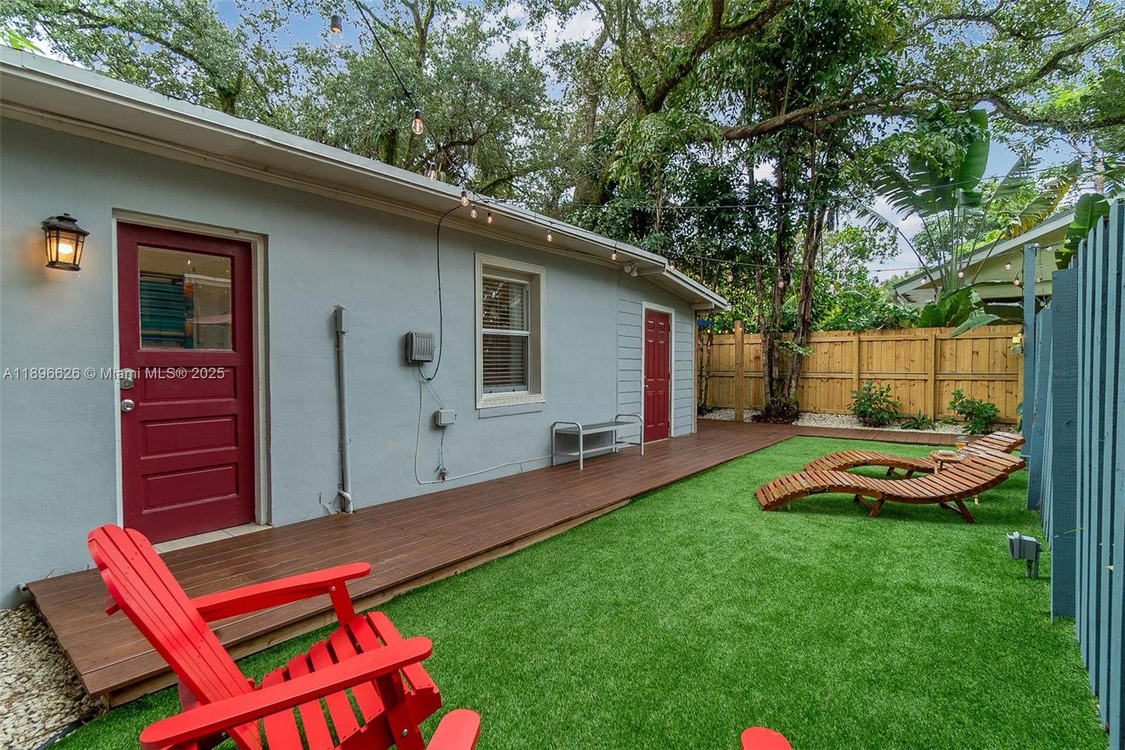 WAVERLY PLACE - Residential Lease