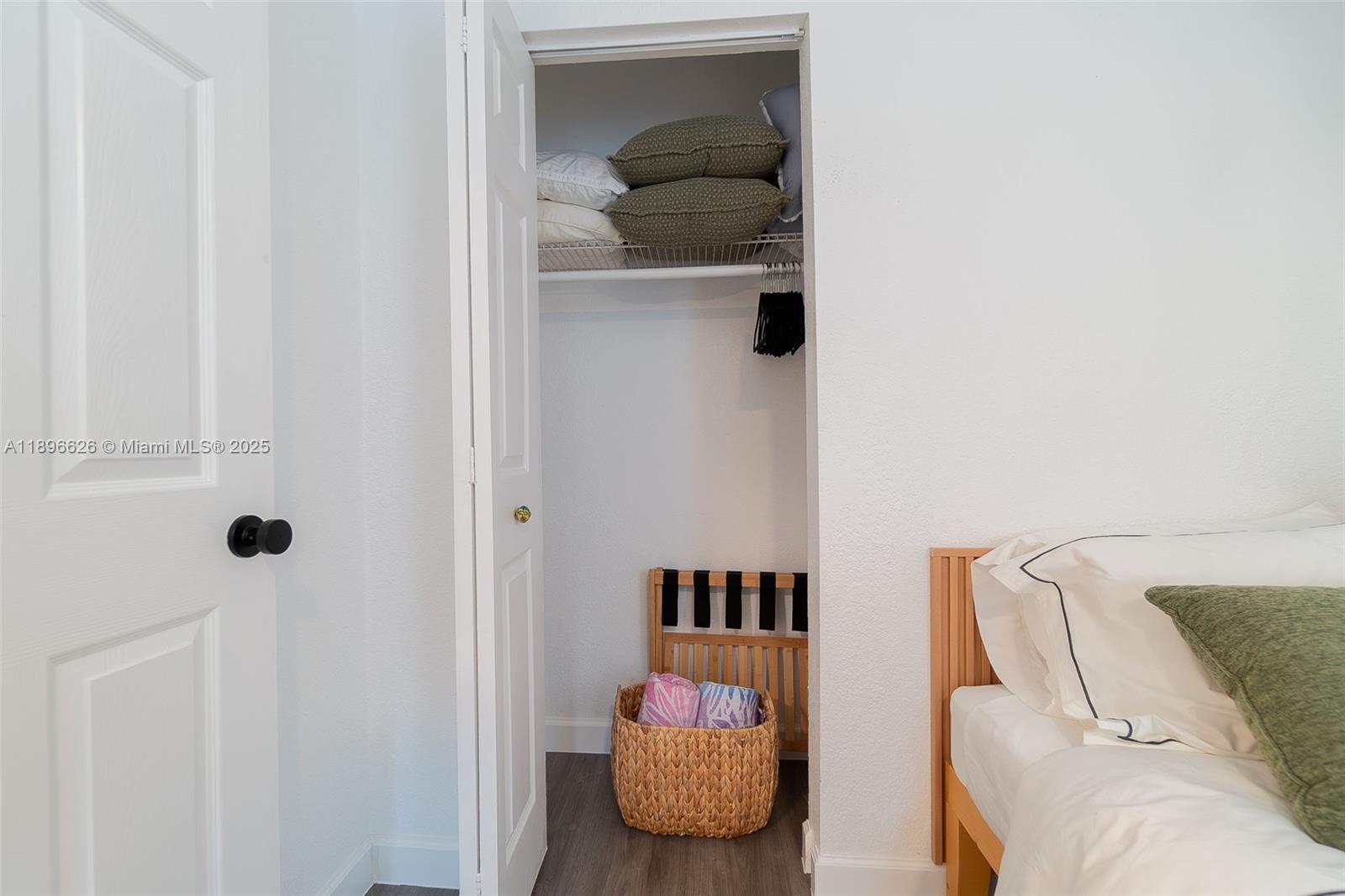 WAVERLY PLACE - Residential Lease