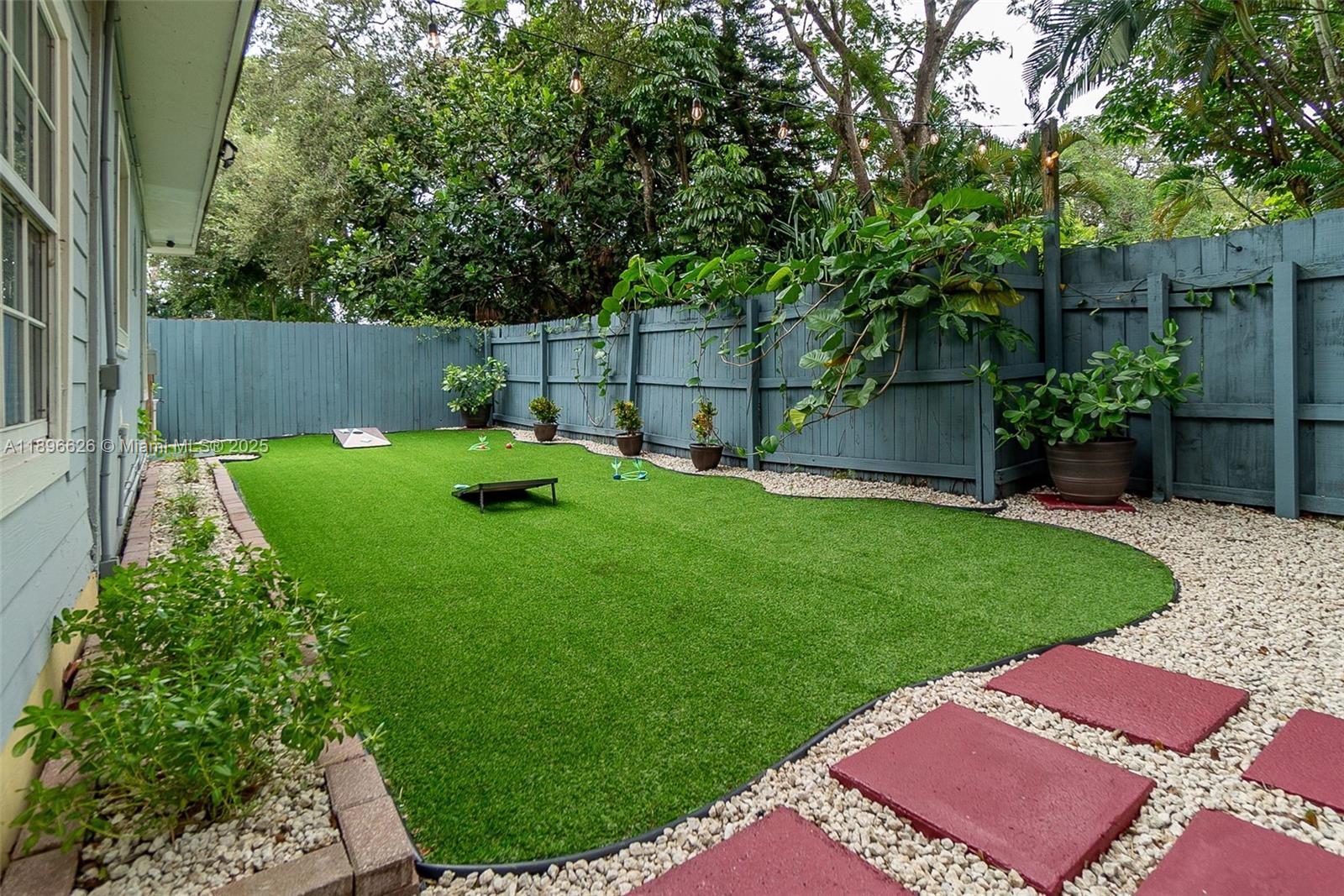 WAVERLY PLACE - Residential Lease