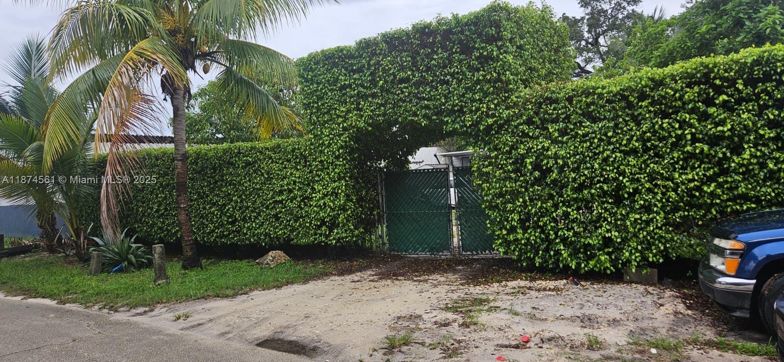 Lovely home with 3 bedrooms, 1 bathroom, and a spacious backyard perfect for relaxation or family gatherings. Move-in ready! Come and see it today - You'll love it!