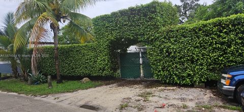 2800 NW 90th St Miami FL 33147