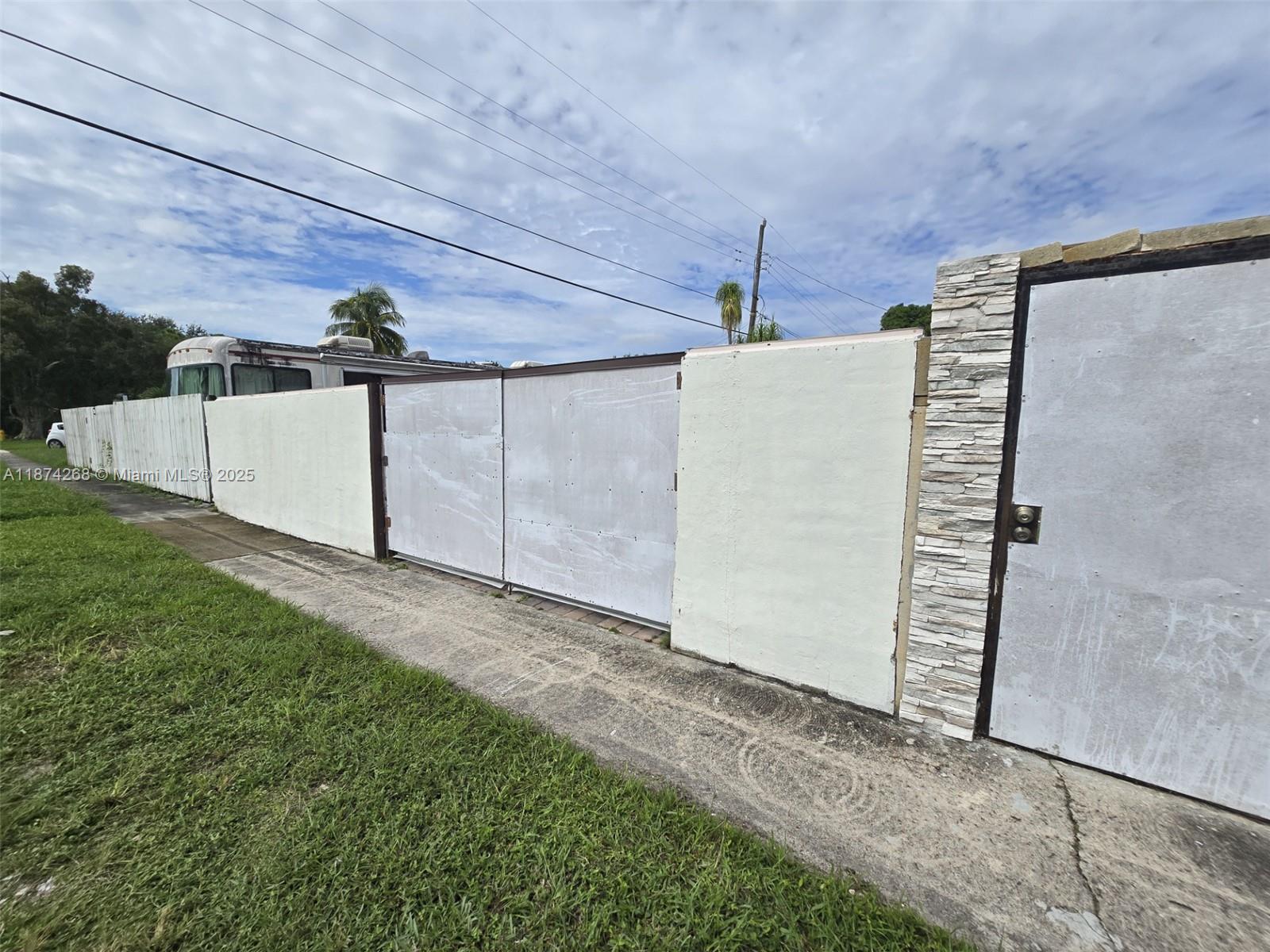 ULELAH REV PLAT - Residential