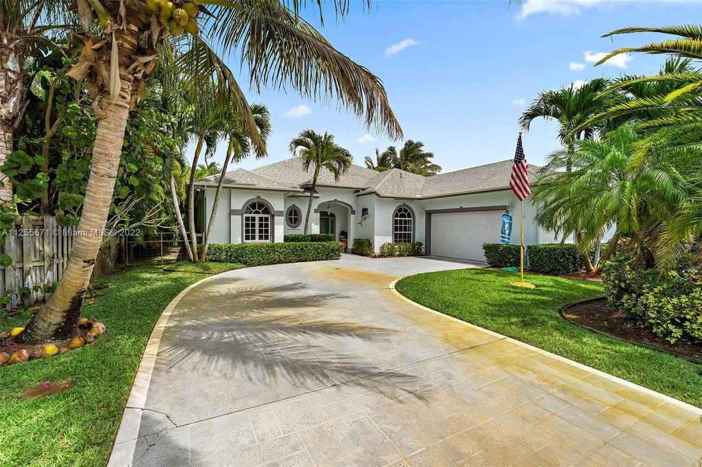 Photo of 365 NE Vanda Terrado, Jensen Beach, FL 34957 (MLS # A11255671)