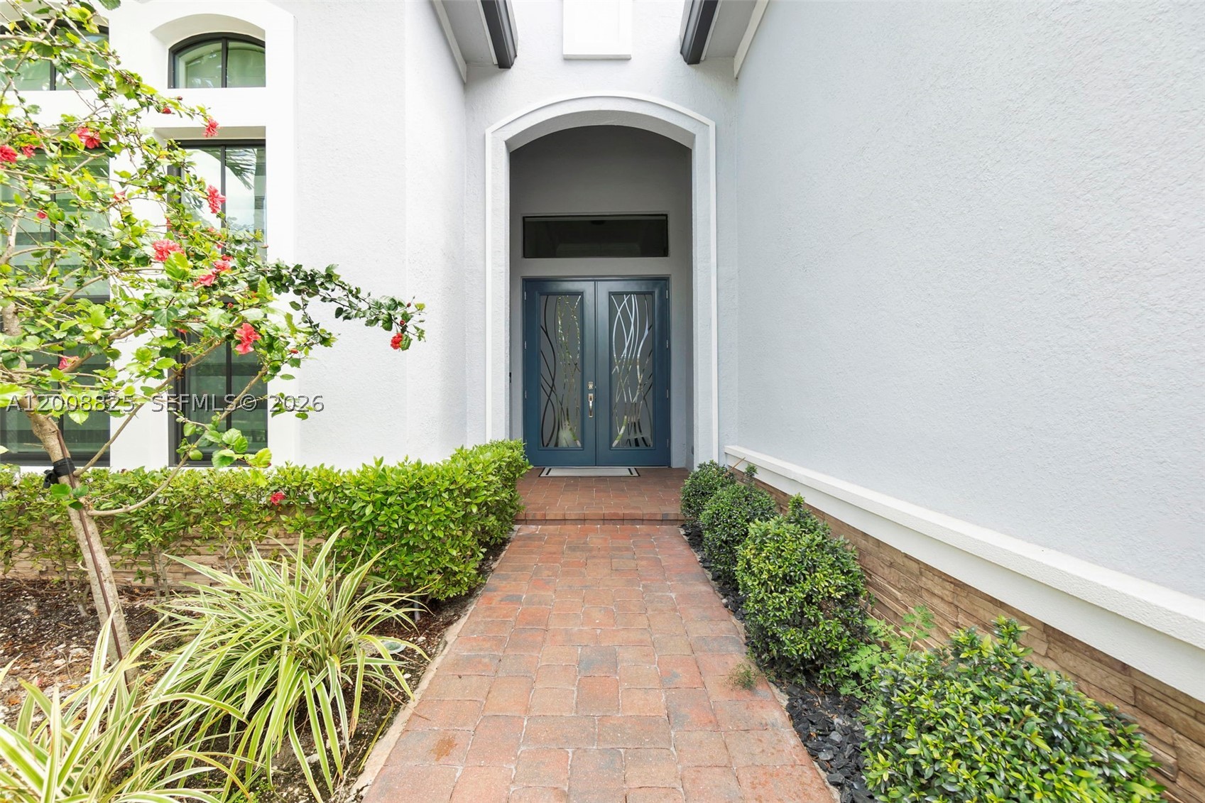 8022 Deer Lake Ct