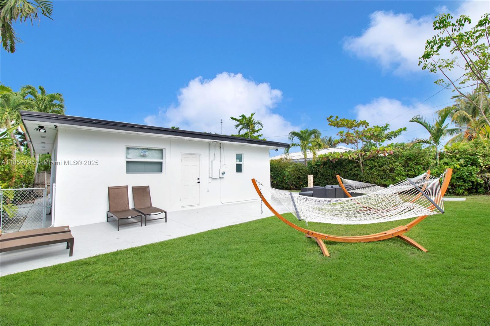 TREASURE ISLAND - Residential
