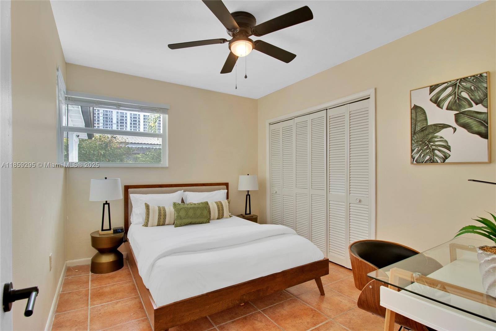 TREASURE ISLAND - Residential