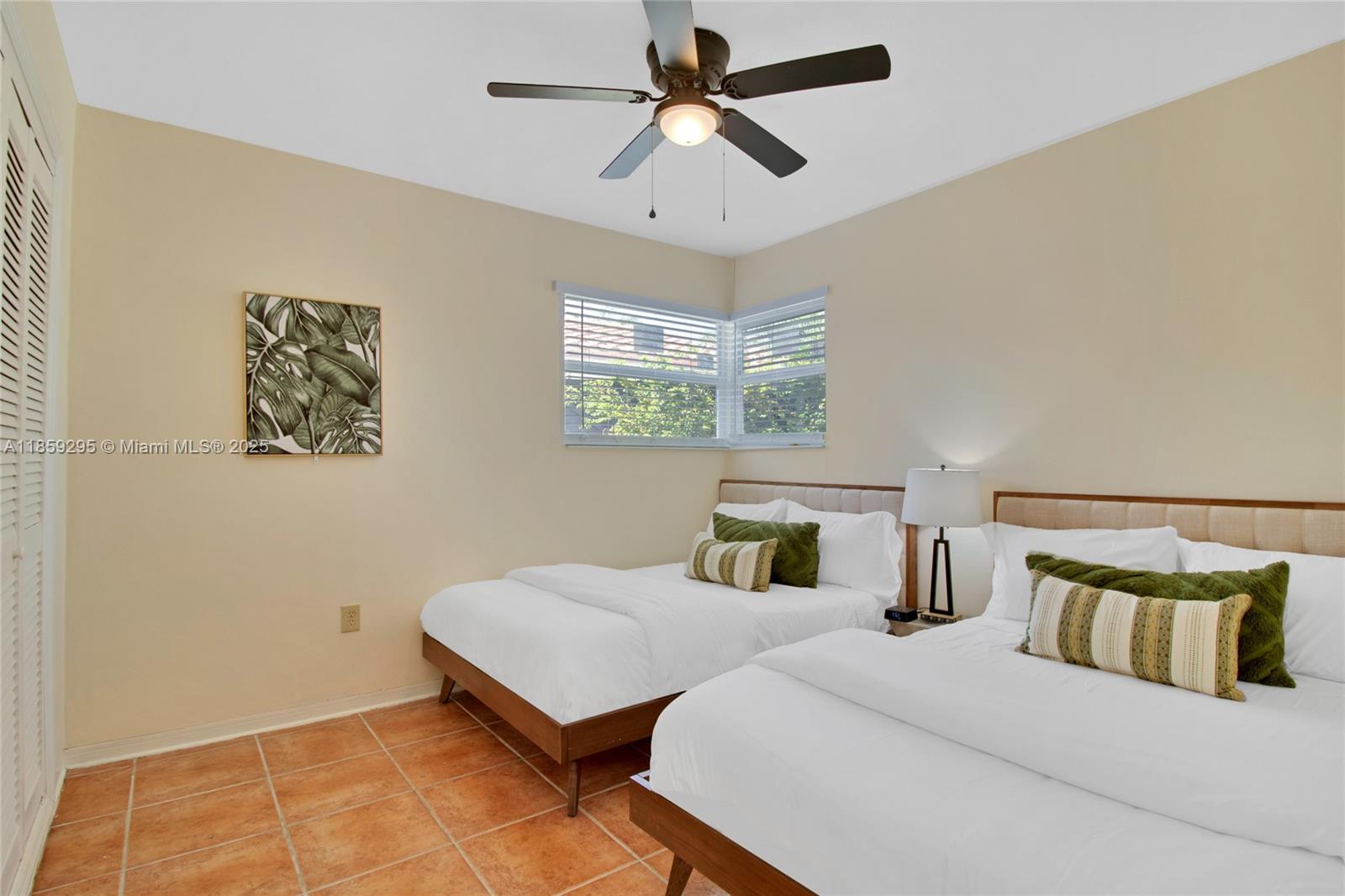 TREASURE ISLAND - Residential