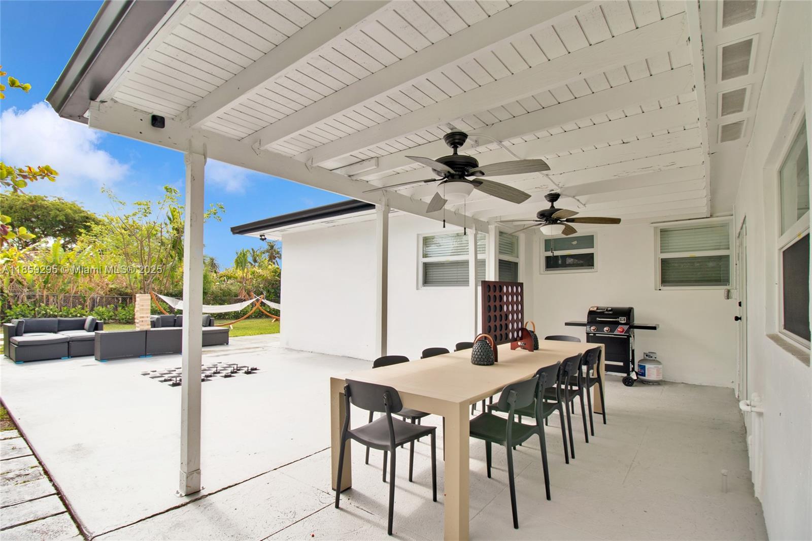 TREASURE ISLAND - Residential