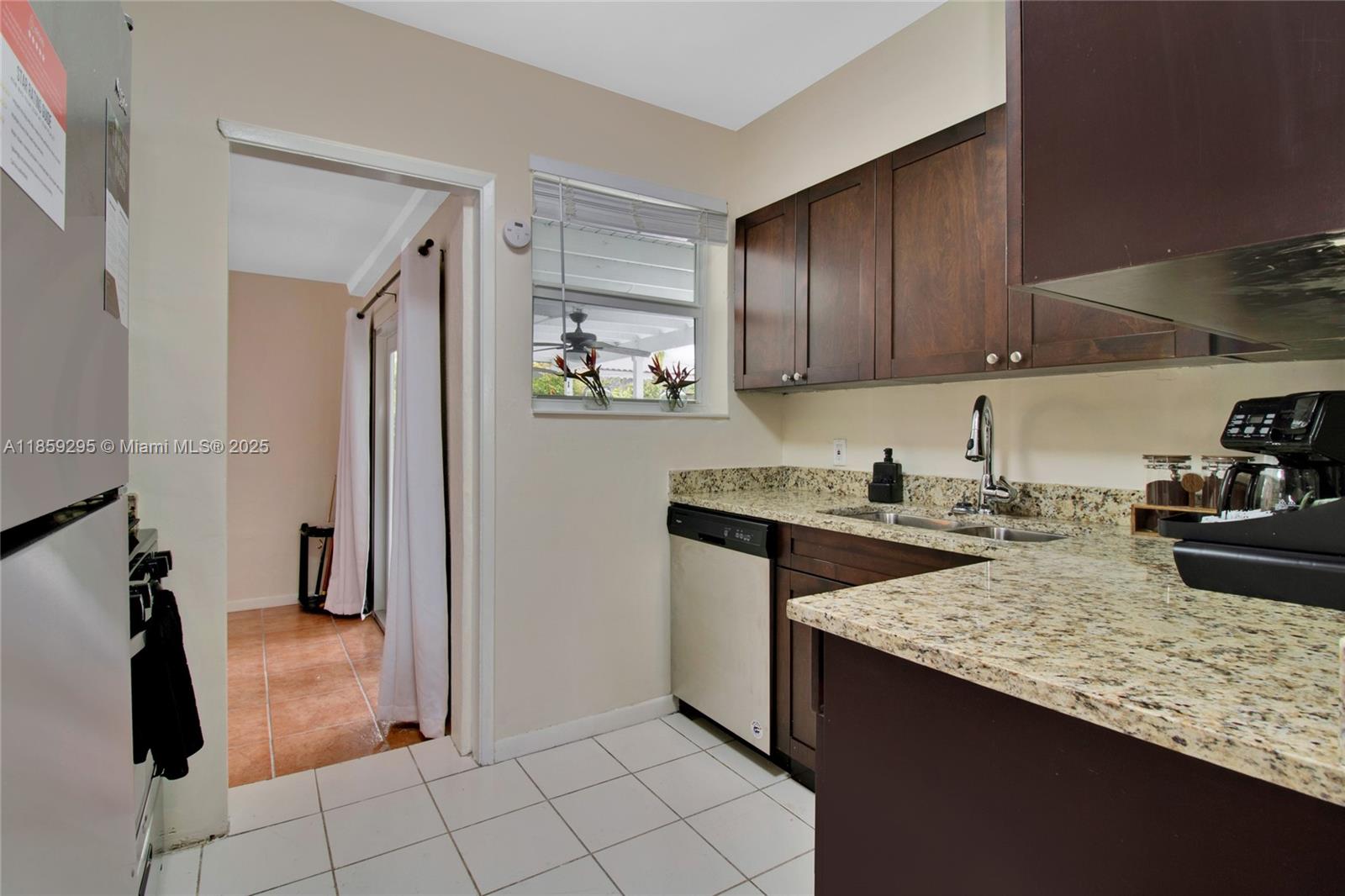 TREASURE ISLAND - Residential
