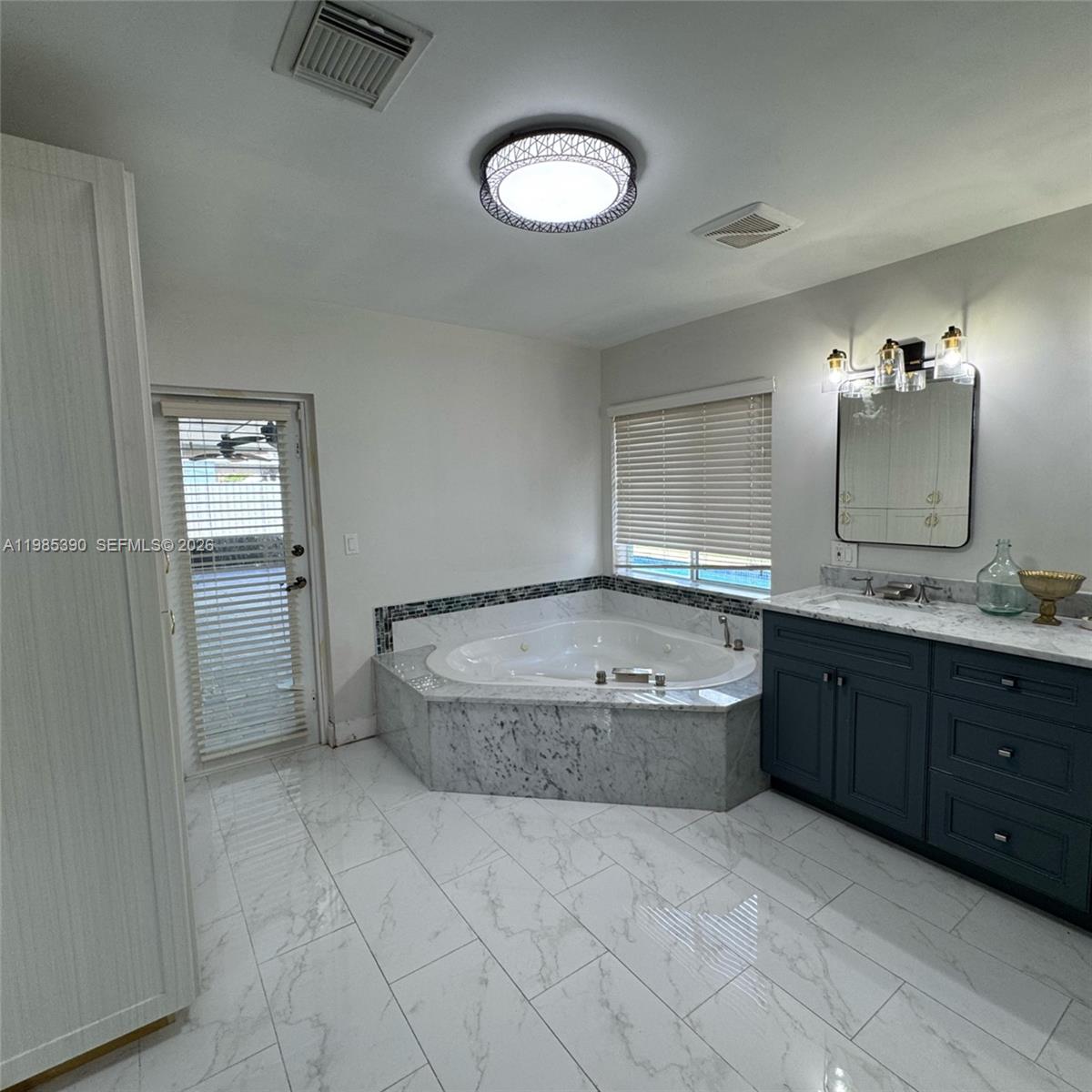 BROADVIEW PARK SEC 4 - Residential Lease