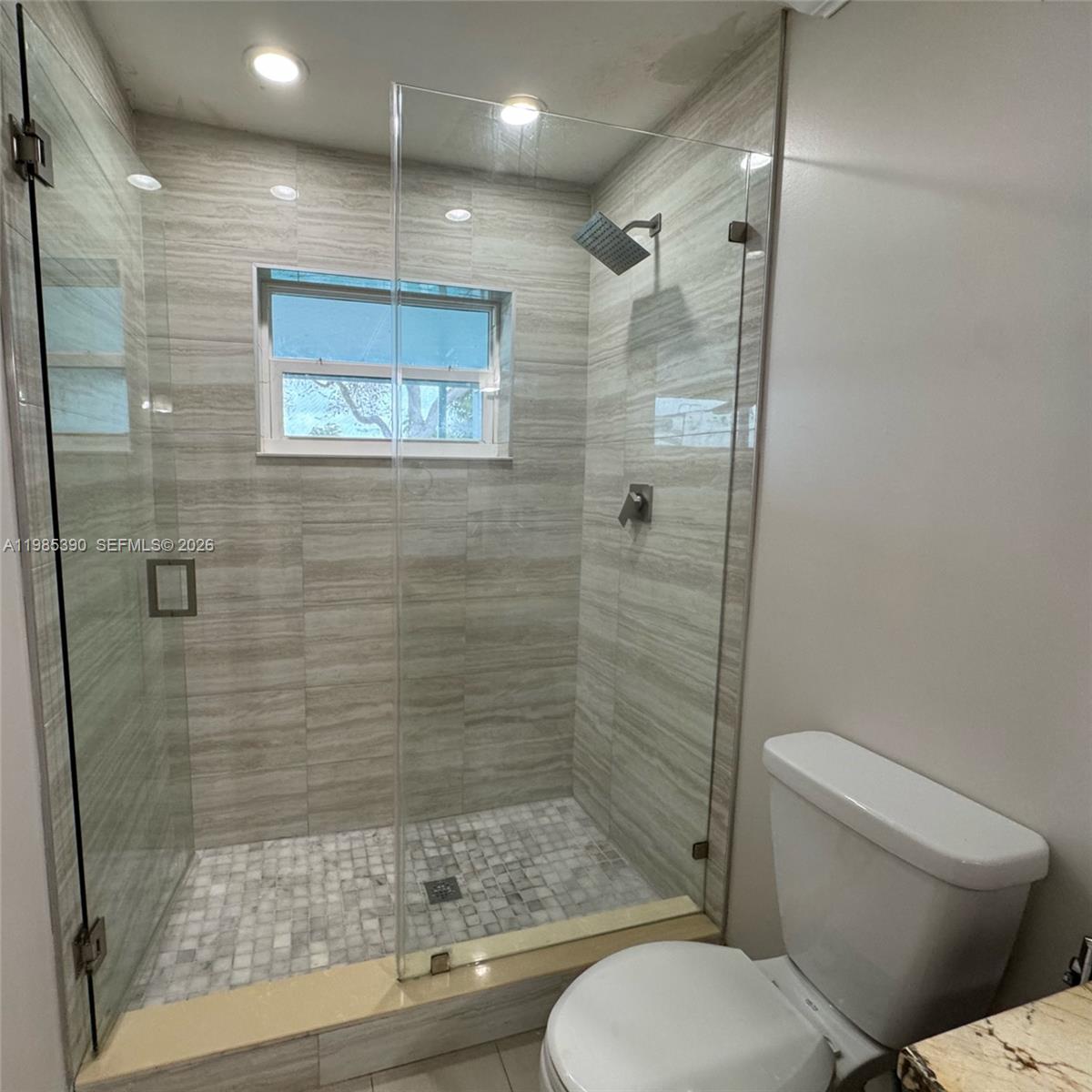 BROADVIEW PARK SEC 4 - Residential Lease