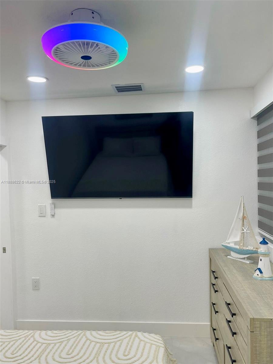 SEXTON COVES ESTATES - Residential