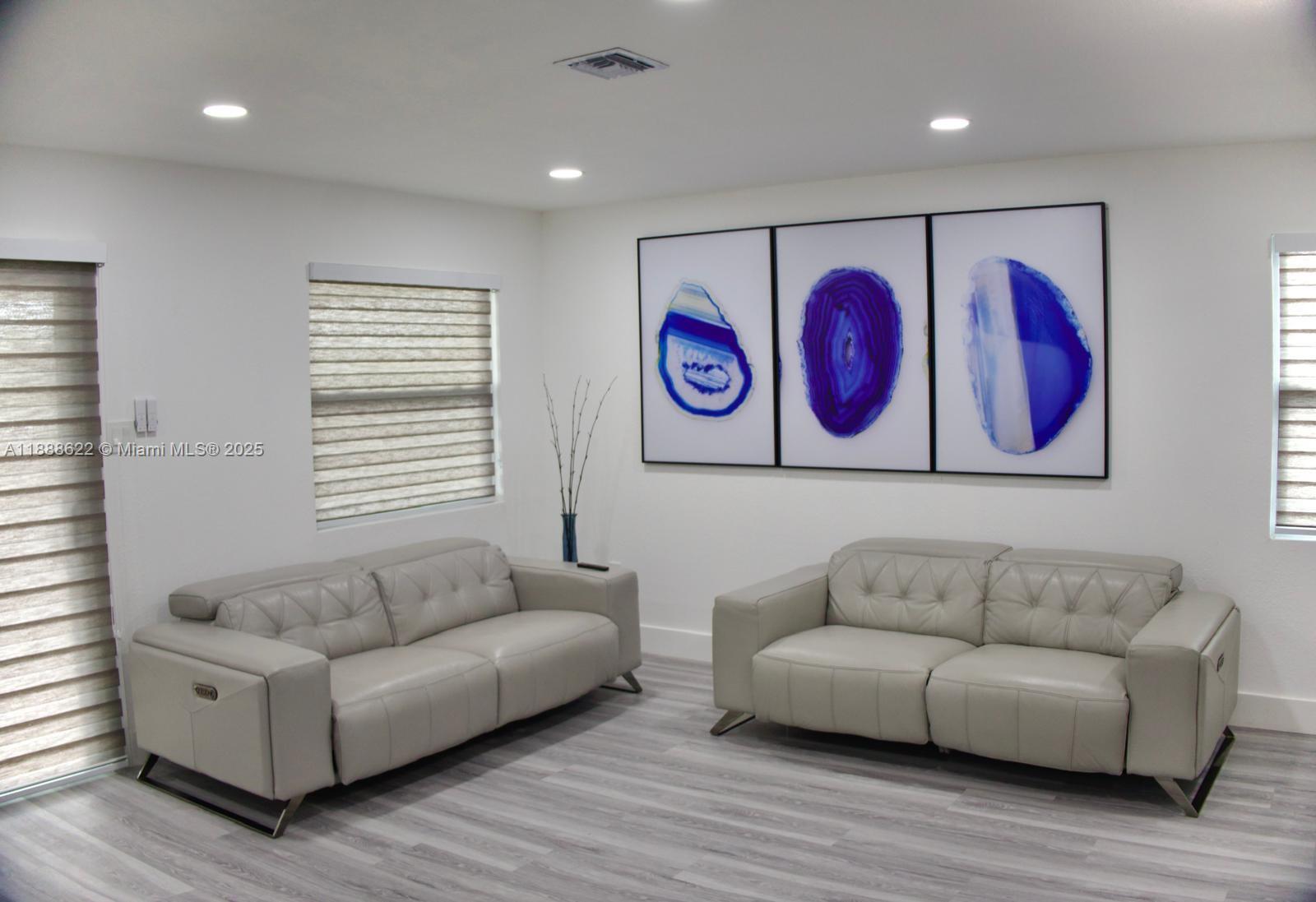 SEXTON COVES ESTATES - Residential