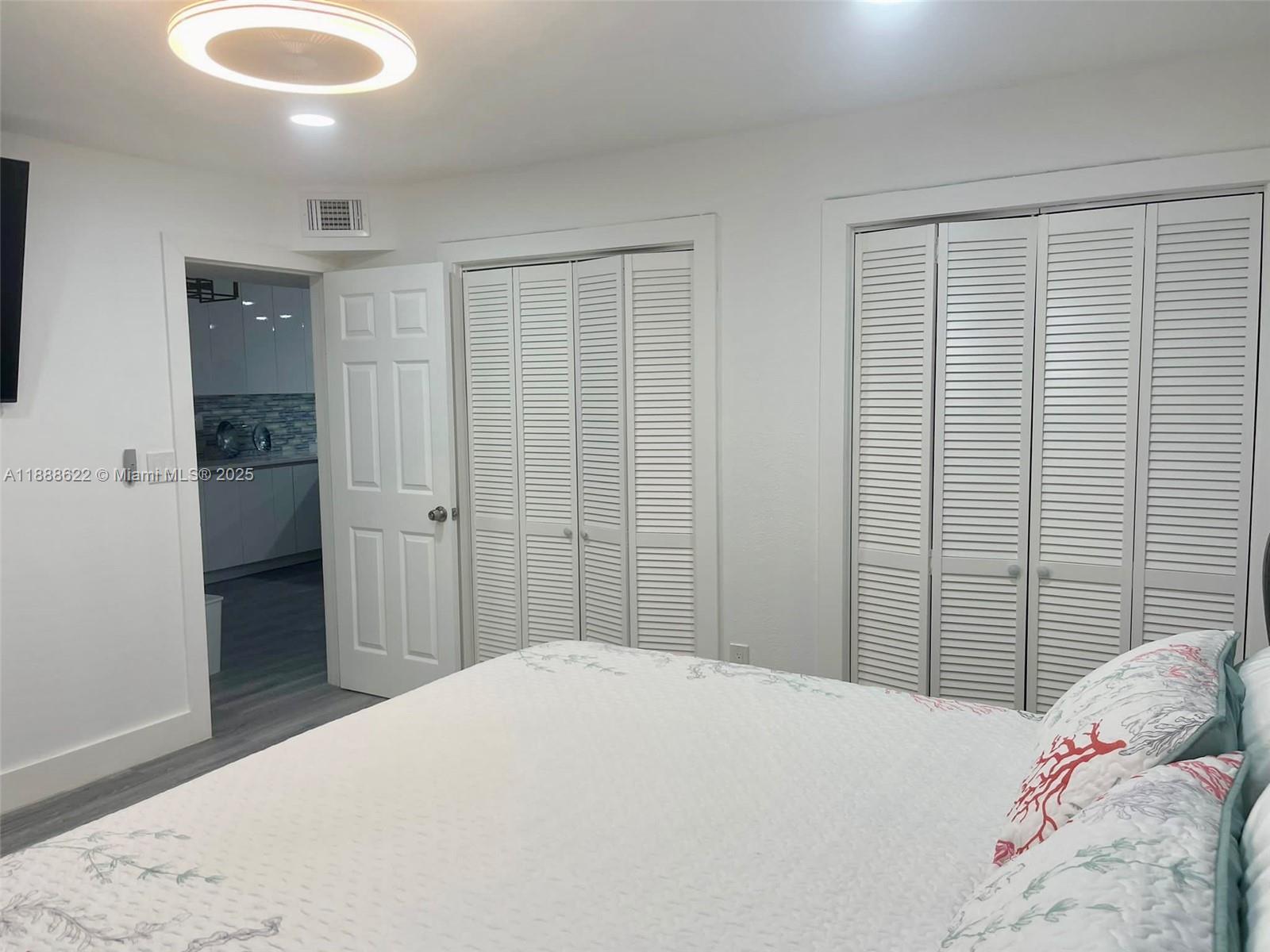 SEXTON COVES ESTATES - Residential